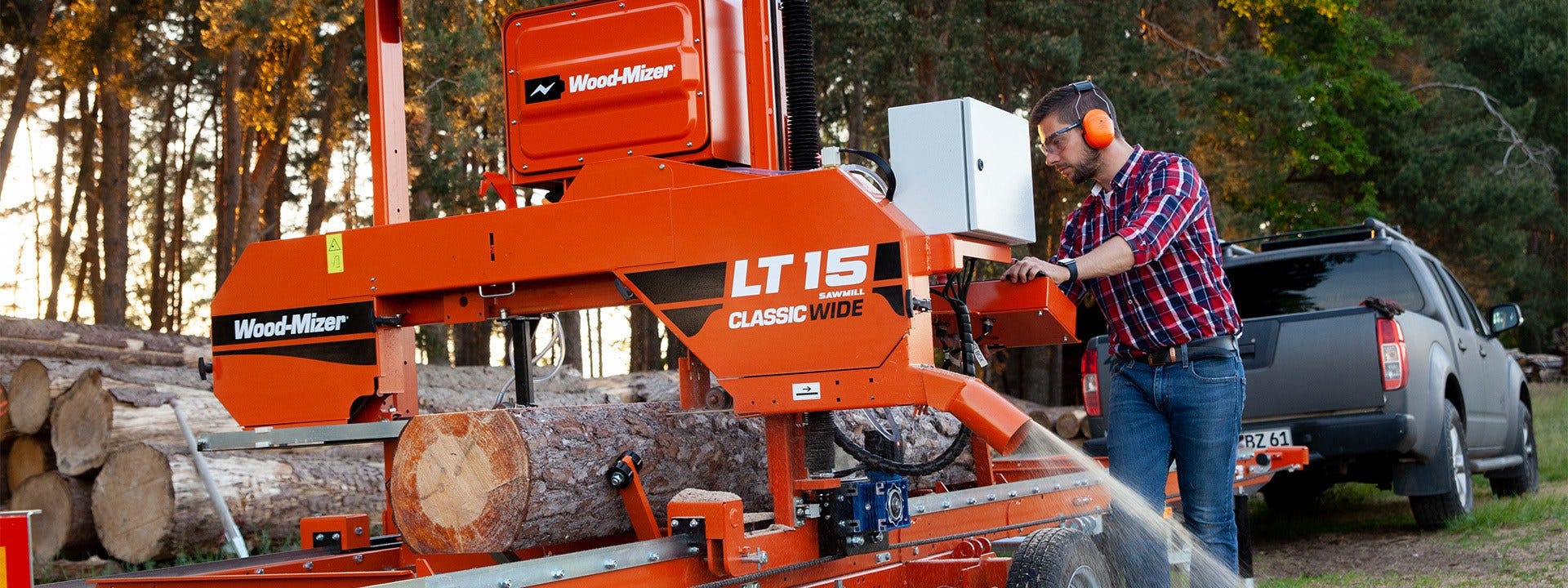 La Wood-Mizer promuove la prima segatronchi portatile a batteria del settore